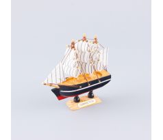 Drevená plachetnica CONFECTION Black & Red Stripe Natur & Lak 11x10x3 cm